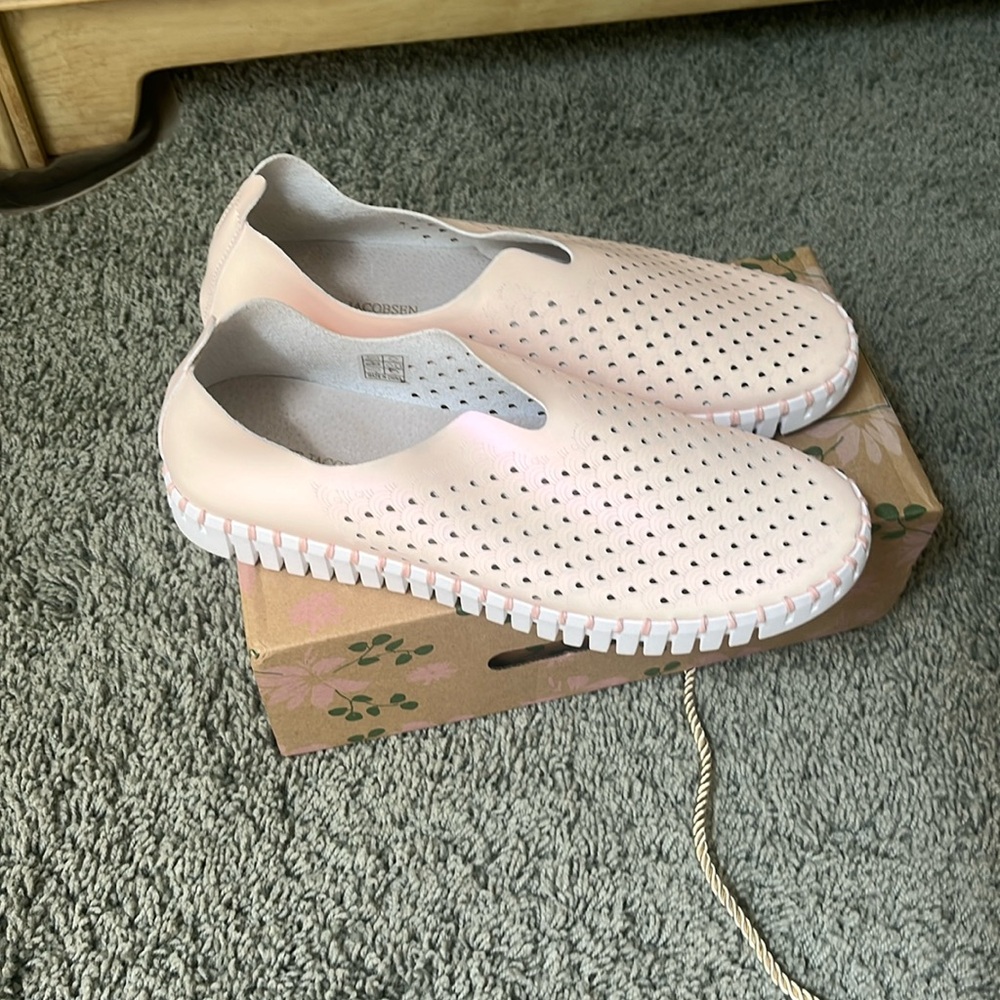 size 41 Isla Jacobson Tulip Metallic